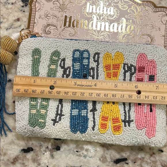 Multicolor Skis Beaded Pouch with Tassel Viral TikTok - Picture 3 of 5